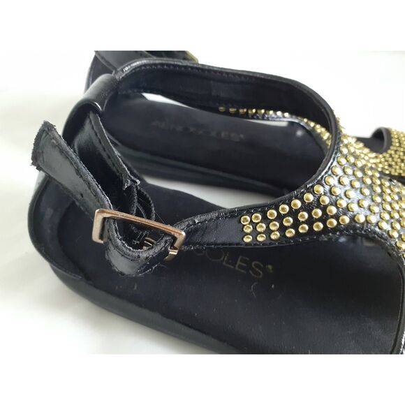 Aerosoles Black Gold Studded Womens Flat Sandal Size 6 - Picture 7 of 11